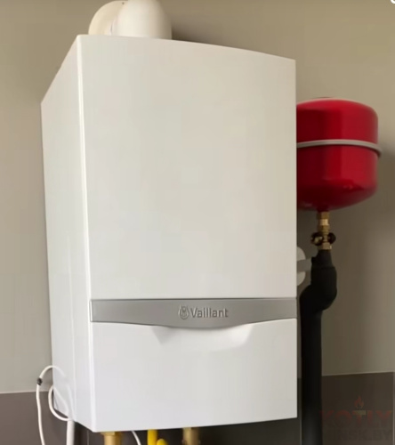 картинка Конденсационный газовый котел Vaillant ecoTEC plus VU 1006/5-5+ фото 3
