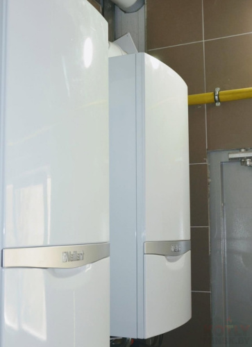 картинка Конденсационный газовый котел Vaillant ecoTEC plus VU 1006/5-5+ фото 4
